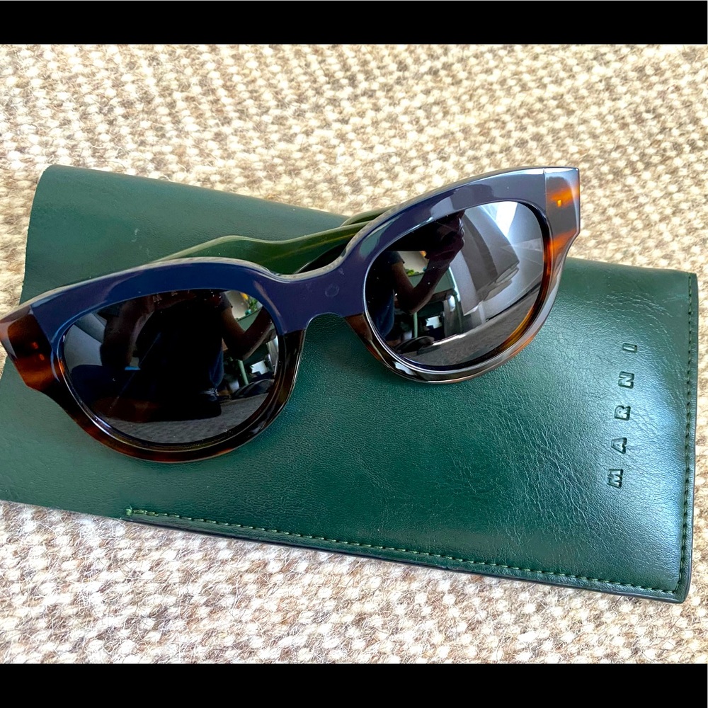 *NEW* MARNI tortoise designer sunglasses